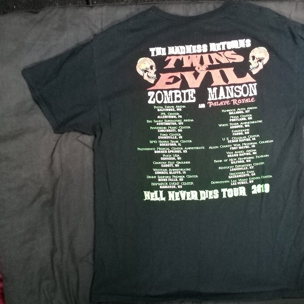 Rob Zombie Marilyn Manson Twins Of Evil Hell Never Dies Tour 2019 T-Shirt - Picture 5 of 7
